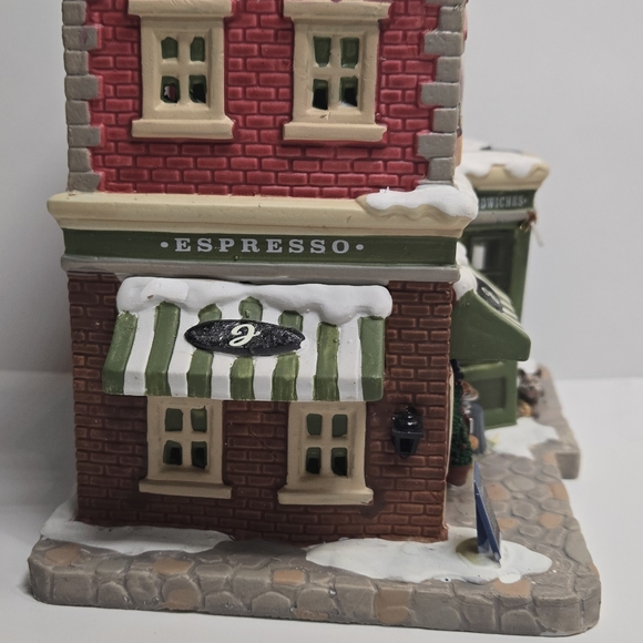 Lemax Juliette's Croissants And Coffee Shop "Christmas Village House" - Picture 4 of 7